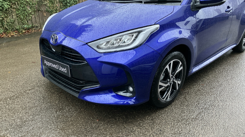 Toyota Yaris 1.5 Hybrid Design 5dr CVT Hybrid Hatchback